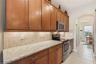 10526 Carena Cir, Fort Myers, FL 33913 - Photo 14
