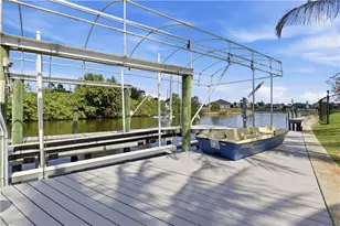 1105 SE 13th St, Cape Coral, FL 33990 - Photo 14