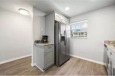 8761 Lueck Ln #3, Fort Myers, FL 33919 - Photo 6