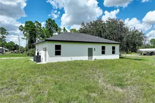 940 Lakeside Dr, Lehigh Acres, FL 33974 - Photo 26