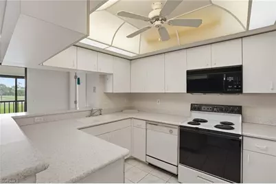 5785 Trailwinds Dr #222, Fort Myers, FL 33907 - Photo 8