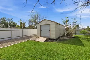 1437 Alwynne Dr N, Lehigh Acres, FL 33936 - Photo 2