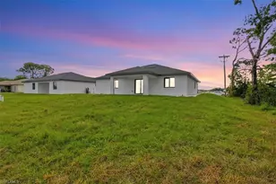 541 Chalet Ave S, Lehigh Acres, FL 33974 - Photo 4