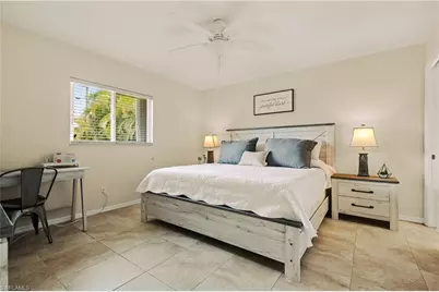 408 SE 23rd Ter, Cape Coral, FL 33990 - Photo 10