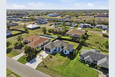 1108 NE 19th Ter, Cape Coral, FL 33909 - Photo 12