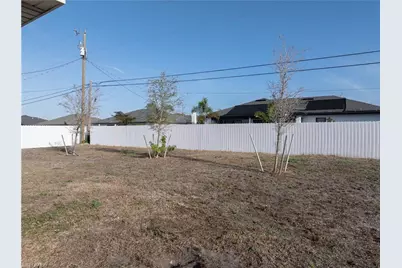 429 Tropicana Pkwy W, Cape Coral, FL 33993 - Photo 16