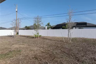 429 Tropicana Parkway W, Cape Coral, FL 33993 - Photo 16