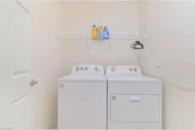 1009 Jacaranda Pkwy E, Cape Coral, FL 33909 - Photo 18