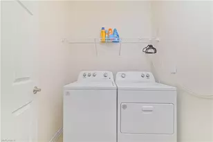 1009 Jacaranda Pkwy E, Cape Coral, FL 33909 - Photo 18