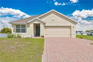 1009 Jacaranda Pkwy E, Cape Coral, FL 33909 - Photo 1