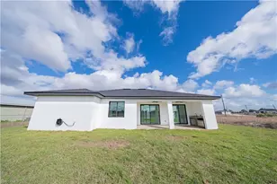 9035 E Broad Cir, Labelle, FL 33935 - Photo 16