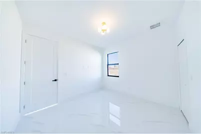 9035 E Broad Cir, Labelle, FL 33935 - Photo 12