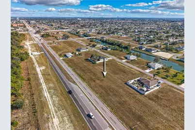 1216 Kismet Pkwy E, Cape Coral, FL 33909 - Photo 4