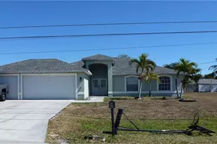 513 SE 16th Pl, Cape Coral, FL 33990 - Photo 2