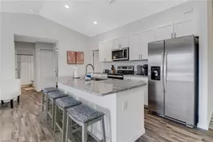 1210 NE 19th Pl, Cape Coral, FL 33909 - Photo 10