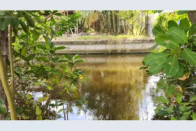 4528 E Riverside Dr, Fort Myers, FL 33905 - Photo 8