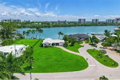 7861 Buccaneer Dr, Fort Myers Beach, FL 33931 - Photo 30