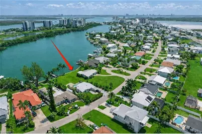 7861 Buccaneer Dr, Fort Myers Beach, FL 33931 - Photo 6