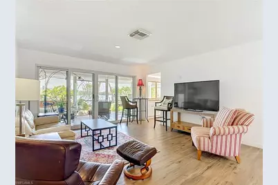 7861 Buccaneer Dr, Fort Myers Beach, FL 33931 - Photo 10