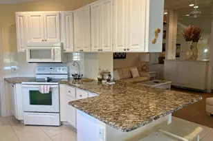 3013 Futuna Ln, Naples, FL 34119 - Photo 8