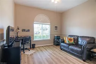 2527 Blackburn Cir, Cape Coral, FL 33991 - Photo 20