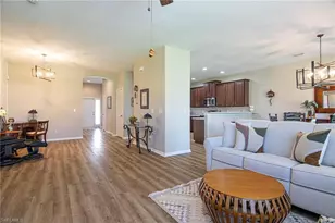 2527 Blackburn Cir, Cape Coral, FL 33991 - Photo 10