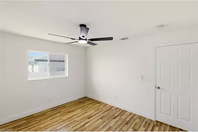 410 SE 7th St, Cape Coral, FL 33990 - Photo 26