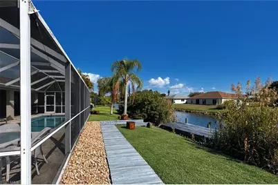 546 SE 4th St, Cape Coral, FL 33990 - Photo 14