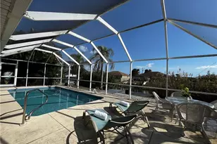 546 SE 4th St, Cape Coral, FL 33990 - Photo 2
