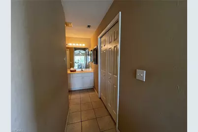 546 SE 4th St, Cape Coral, FL 33990 - Photo 44