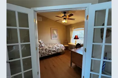 546 SE 4th St, Cape Coral, FL 33990 - Photo 36