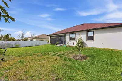 1429 NE 6th Ave, Cape Coral, FL 33909 - Photo 44