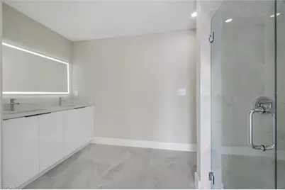 2823 NE 5th Pl, Cape Coral, FL 33909 - Photo 16