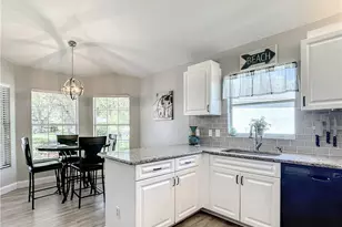 13633 Admiral Ct, Fort Myers, FL 33912 - Photo 10