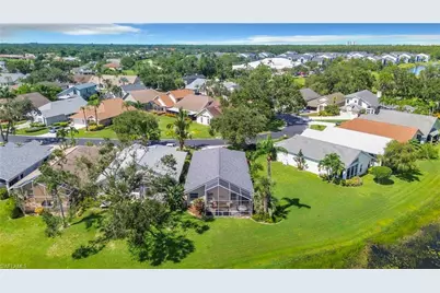 13633 Admiral Ct, Fort Myers, FL 33912 - Photo 38