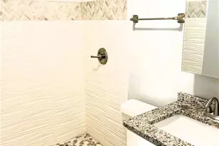 638 SE 13th Ave, Cape Coral, FL 33990 - Photo 4