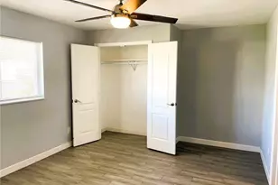 638 SE 13th Ave, Cape Coral, FL 33990 - Photo 10