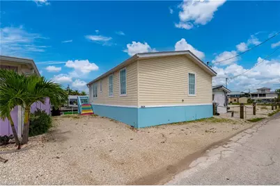 2634 Coco Plum Dr, Matlacha, FL 33993 - Photo 30