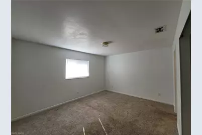 931 SE 23rd Pl, Cape Coral, FL 33990 - Photo 10