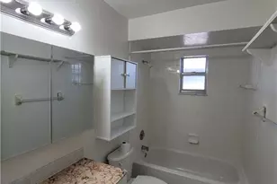 931 SE 23rd Pl, Cape Coral, FL 33990 - Photo 16