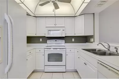 26735 Little John Ct #25, Bonita Springs, FL 34135 - Photo 4