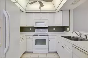 26735 Little John Ct, Bonita Springs, FL 34135 - Photo 4