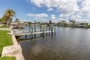 5319 Malibu Ct, Cape Coral, FL 33904 - Photo 34