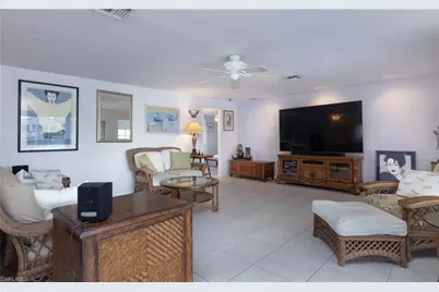 5319 Malibu Ct, Cape Coral, FL 33904 - Photo 16