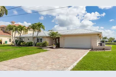 5319 Malibu Ct, Cape Coral, FL 33904 - Photo 6