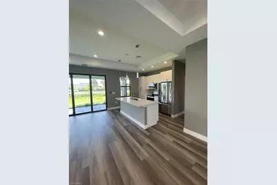 610 Floyd Ave S, Lehigh Acres, FL 33976 - Photo 4