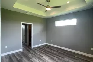 610 Floyd Ave S, Lehigh Acres, FL 33976 - Photo 8