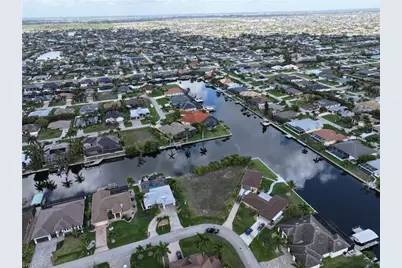 2801 SW 34th Ter, Cape Coral, FL 33914 - Photo 4