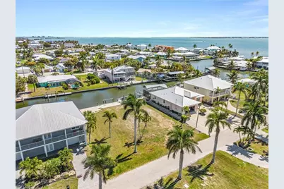 2224 Date St, Saint James City, FL 33956 - Photo 6