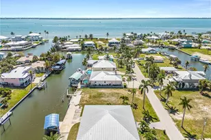 2224 Date St, Saint James City, FL 33956 - Photo 8